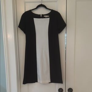 MICHAEL Michael Kors Black and White Boxy Tunic Top